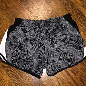 xs nike shorts